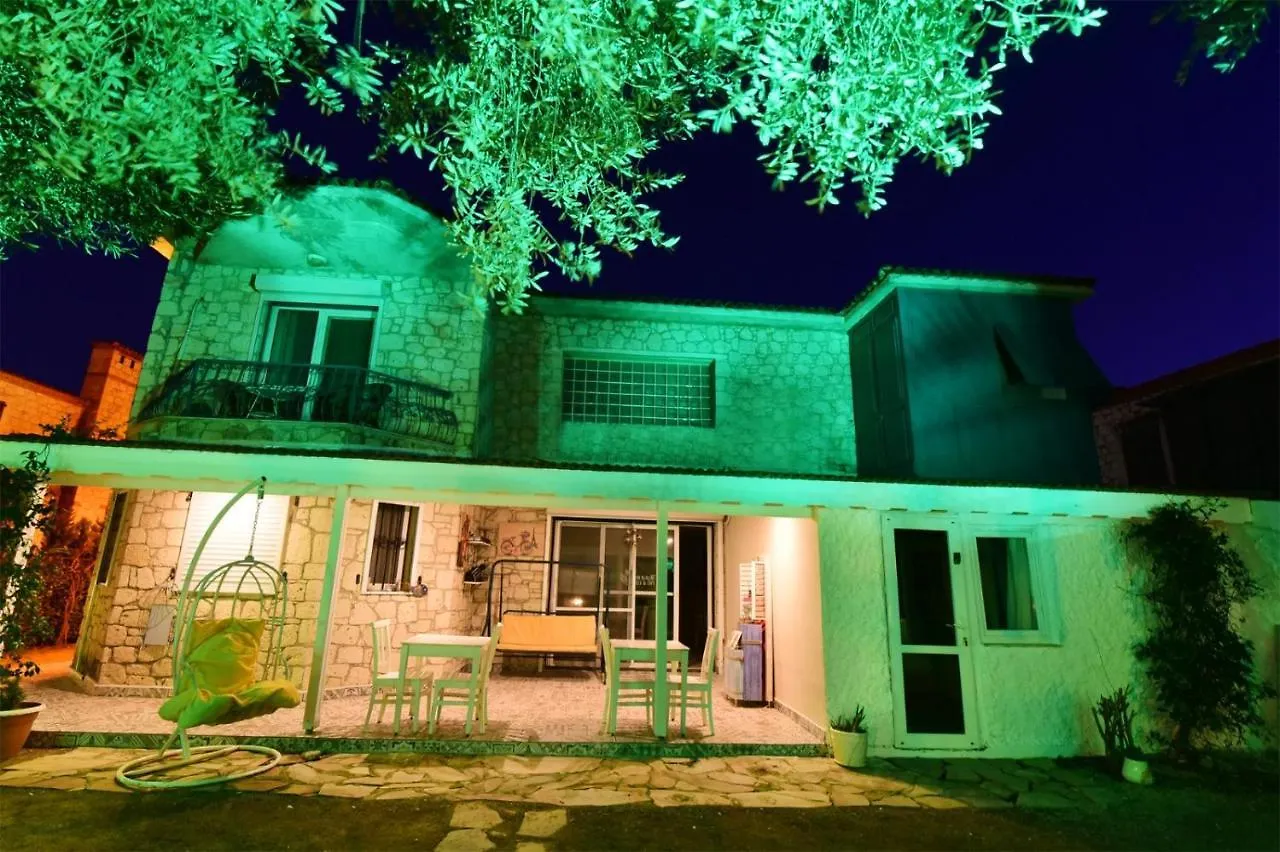 Kekik Alacati Otel Mayko Cesme Hotel
