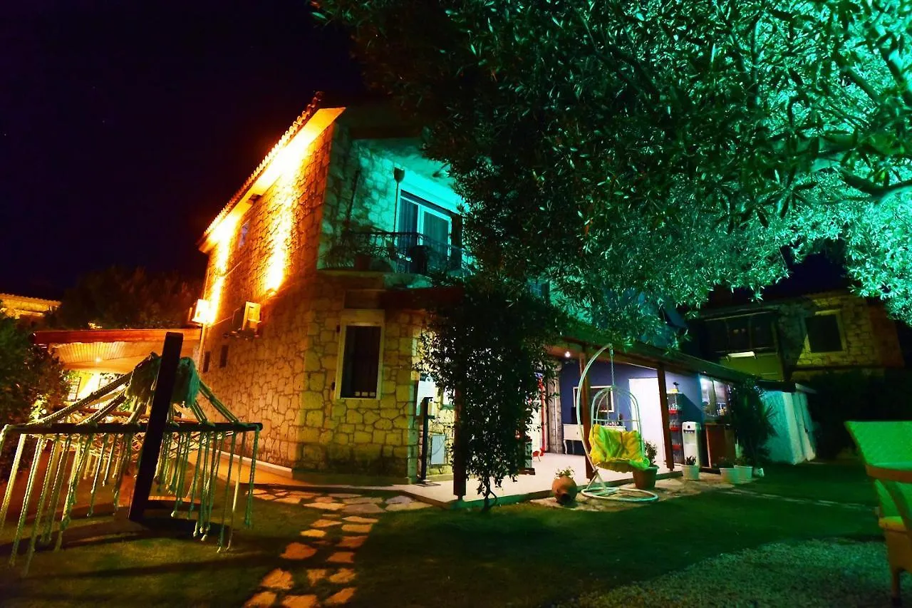 Kekik Alacati Otel Mayko Cesme