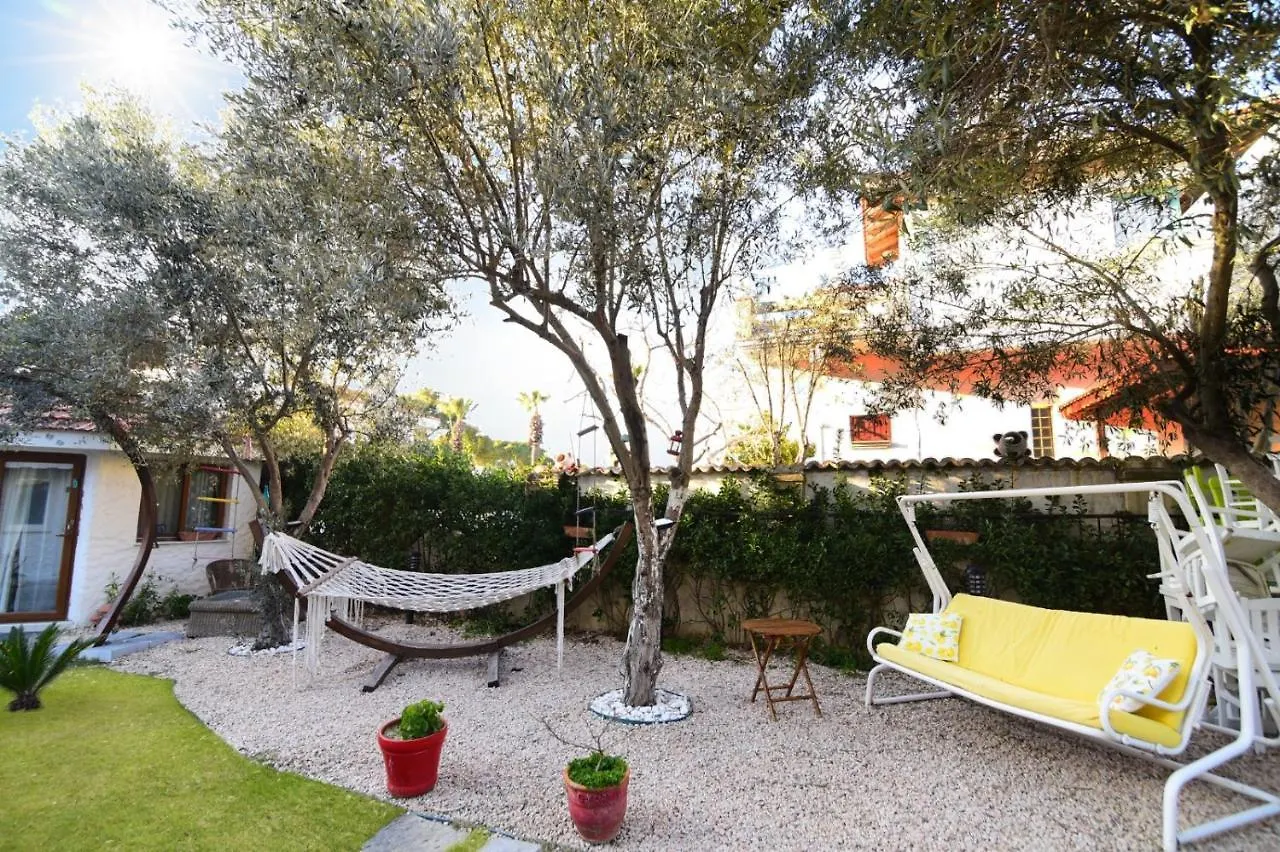 Kekik Alacati Otel Mayko Cesme 2*,